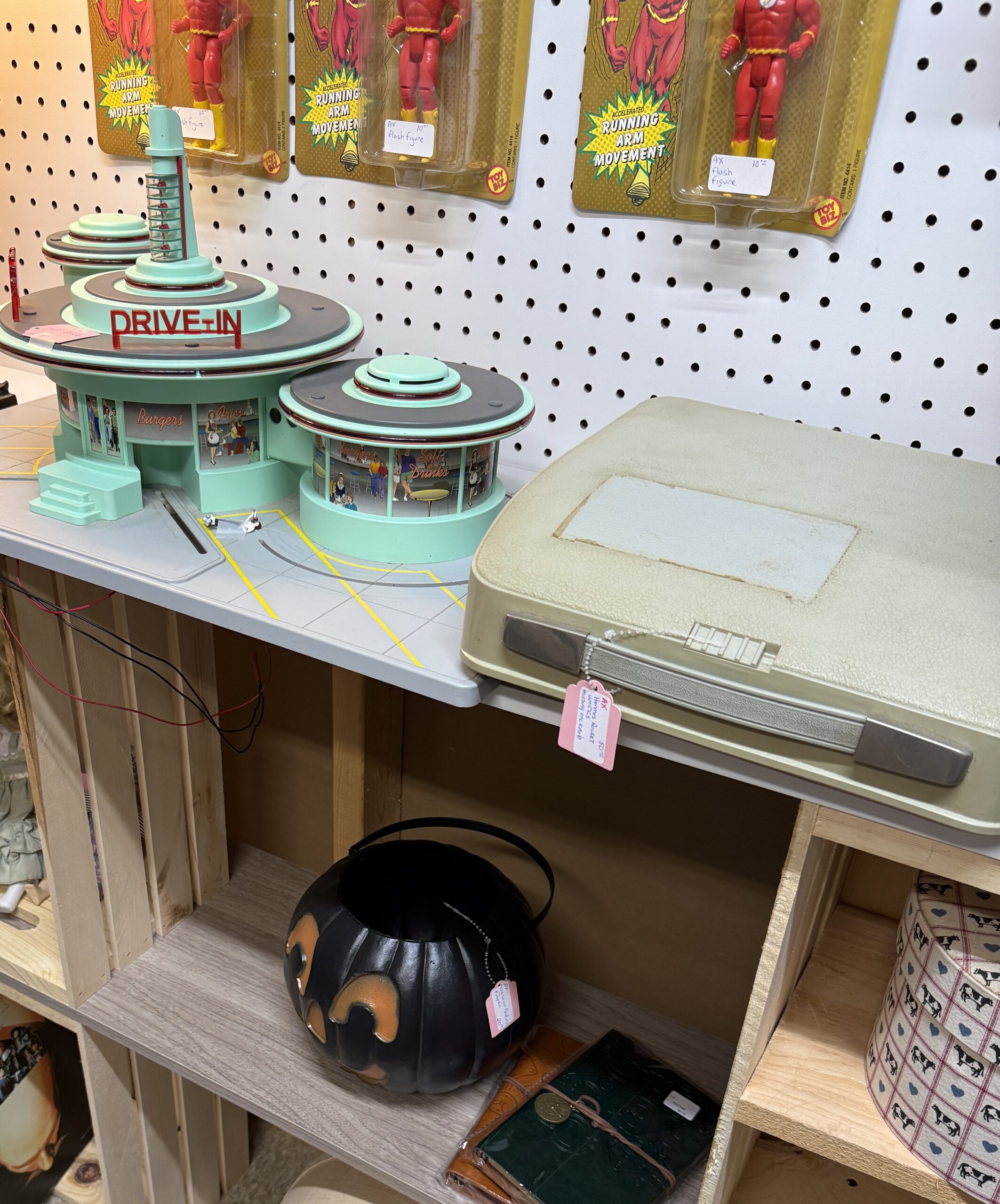 Mel's Diner on shelf